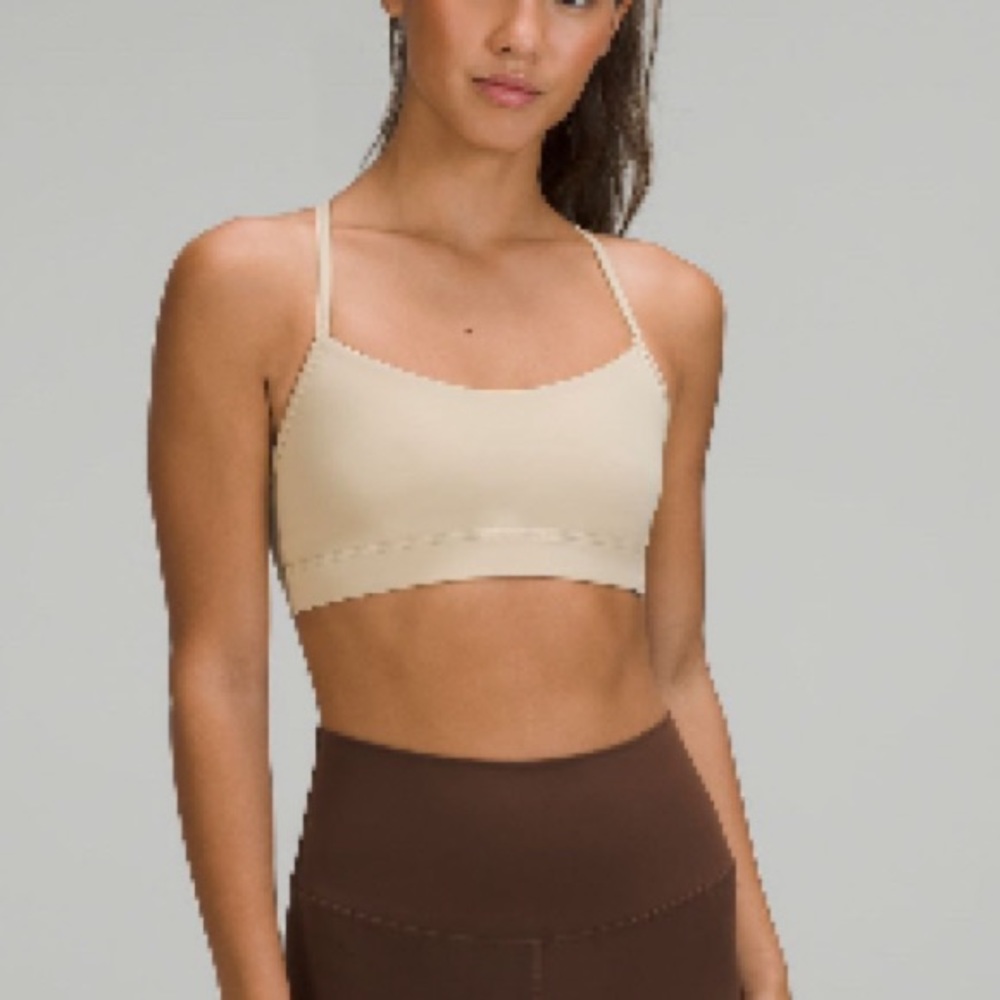 NWT Lululemon Flow Y Nulu Bra